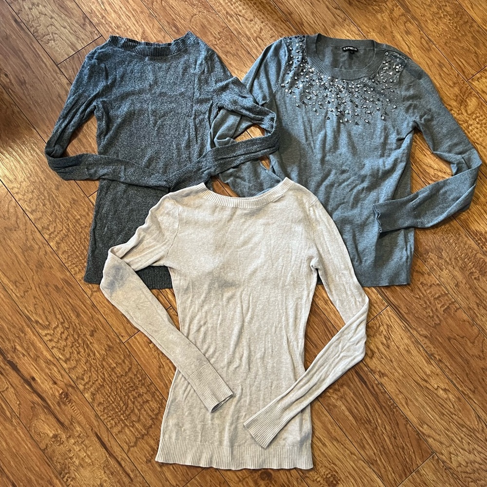 3 Express Sweaters, S